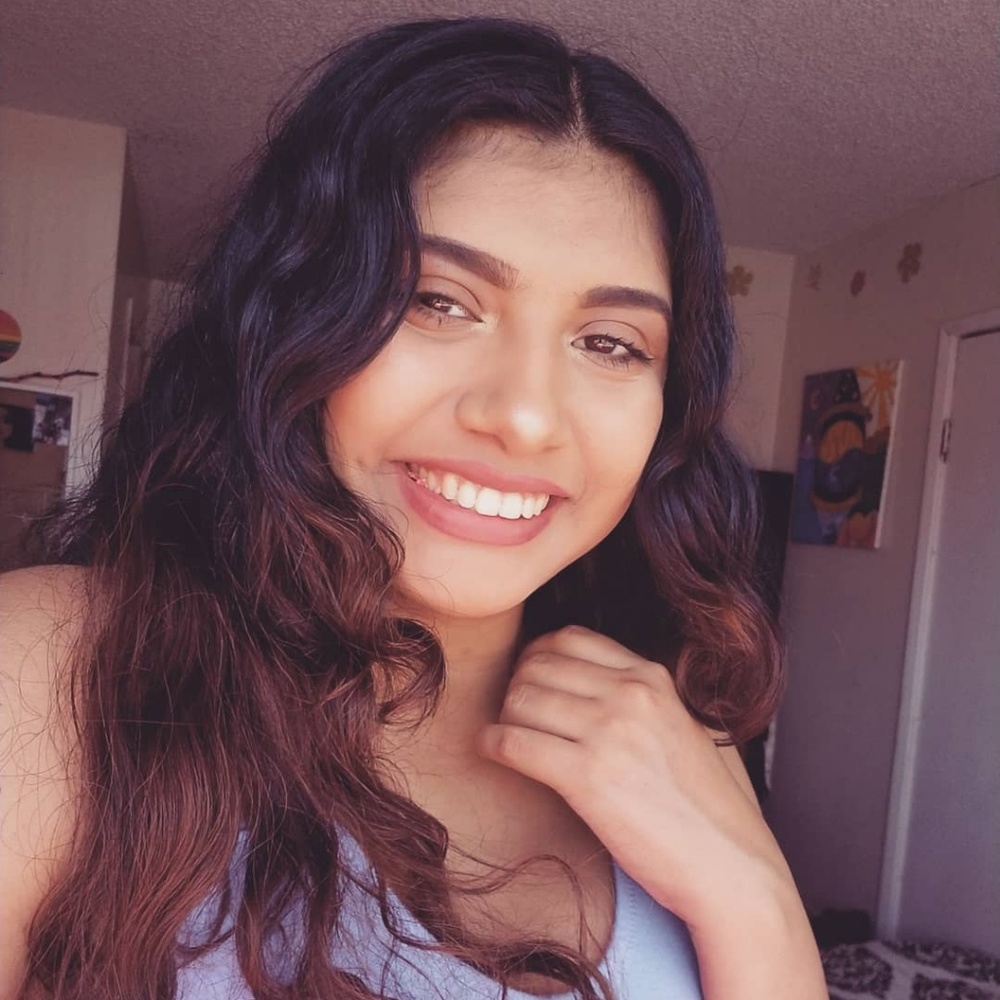 Meet your Posher, Nayeli